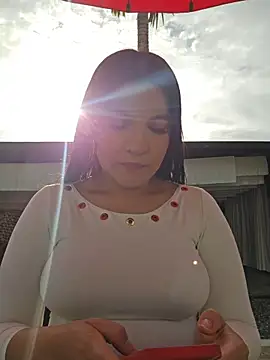 Snapshot of Pretty_Julieta chatting on 18, 5, 2026 Pretty Julieta online show from 18, 5, 2026