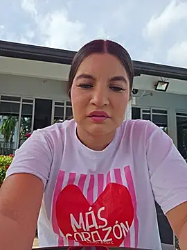 Pretty Julieta online show from 17, 7, 2026