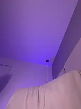 Kendall  evanss online show from 19, 7, 2026