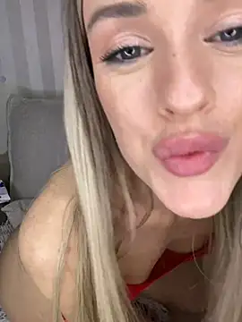 KatieCutieXooo online show from 14, 4, 2026