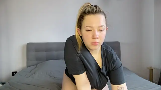 alyrasun online show from 19, 3, 2026