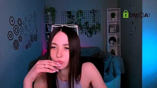 Snapshot of bella_dorn chatting on 5, 5, 2026 bella dorn online show from 5, 5, 2026
