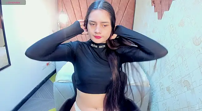 Zoe  Taylor   online show from 17, 4, 2026