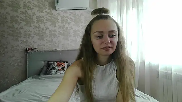 Snapshot of MysticGlimmer chatting on 20, 4, 2026 MysticGlimmer online show from 20, 4, 2026