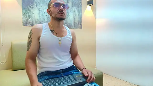 LUCA KINGG online show from 11, 3, 2026