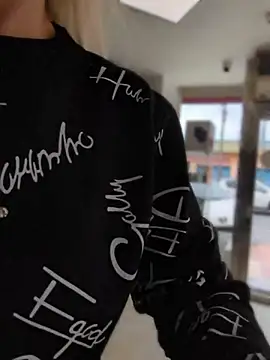 ManuelaX online show from 25, 4, 2026