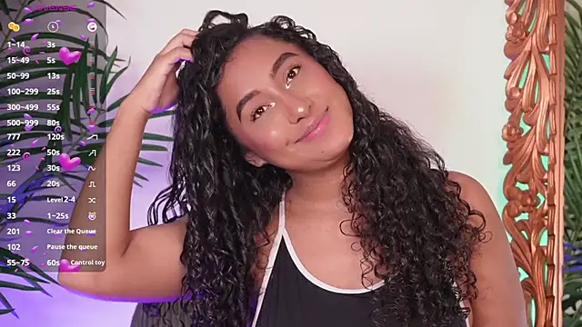 SoyJuliana 19 online show from 22, 7, 2026