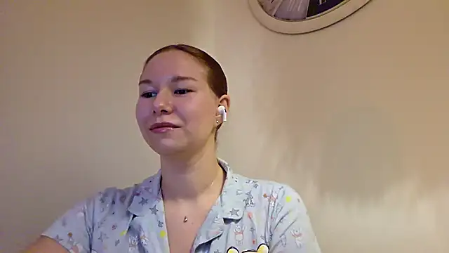 passionatefox online show from 10, 3, 2026