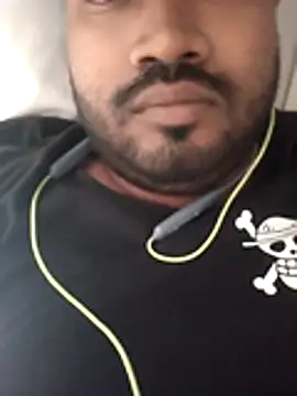 Snapshot of DjWaleBabu01 chatting on 25, 4, 2026 DjWaleBabu01 online show from 25, 4, 2026