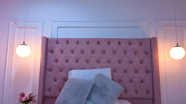 Tamara Ferrer online show from 4, 6, 2026