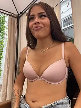 Cloe pink1 online show from 3, 6, 2026