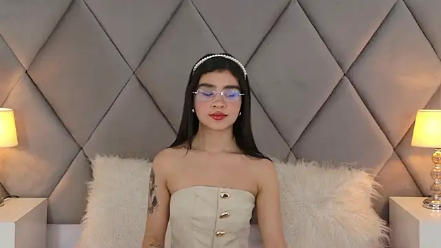 Snapshot of OliviaDiaz chatting on 17, 5, 2026 OliviaDiaz online show from 17, 5, 2026