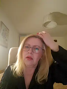 Snapshot of JanieLight53 chatting on 29, 3, 2026 JanieLight53 online show from 29, 3, 2026