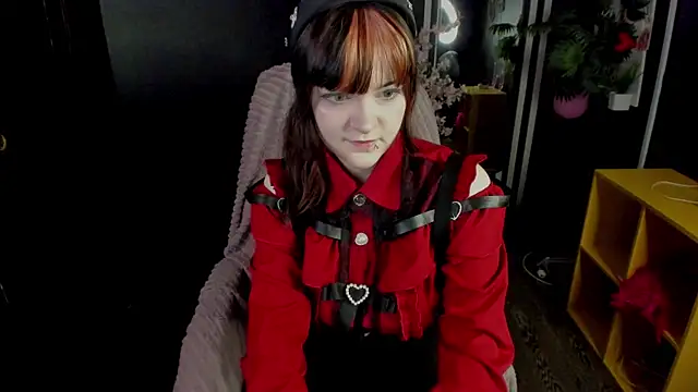 EsterTwilight online show from 16, 5, 2026