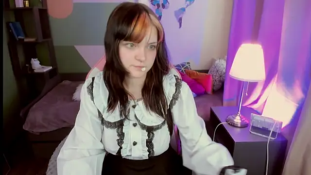 EsterTwilight online show from 24, 5, 2026