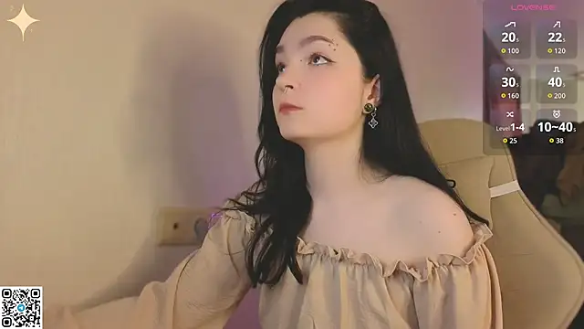 Snapshot of Luna_Moon13 chatting on 6, 5, 2026 Luna Moon13 online show from 6, 5, 2026
