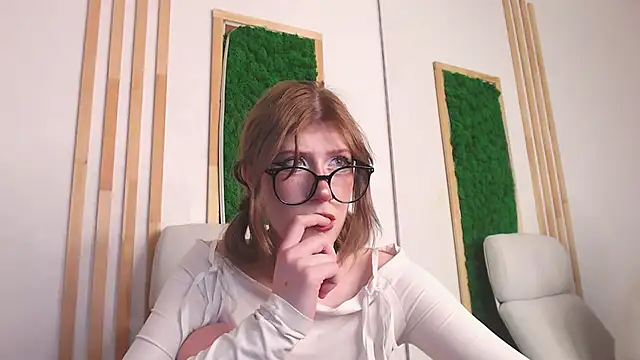 Snapshot of Elvessa_Aura chatting on 12, 3, 2026 Elvessa Aura online show from 12, 3, 2026