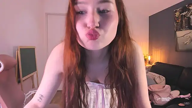 Snapshot of Elvessa_Aura chatting on 12, 5, 2026 Elvessa Aura online show from 12, 5, 2026
