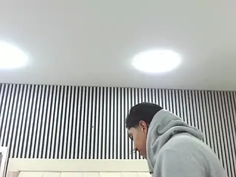 Alex Wolft online show from 11, 4, 2026