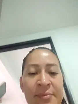 Snapshot of Dr_Edna_naughty chatting on 14, 4, 2026 Dr Edna naughty online show from 14, 4, 2026