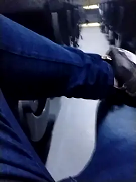 curiosos437 online show from 7, 4, 2026