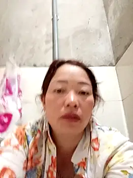 Yellow-pink online show from 11, 4, 2026