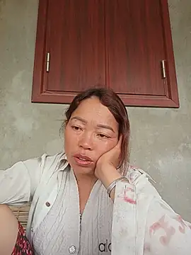 Snapshot of Yellow-pink chatting on 24, 5, 2026 Yellow-pink online show from 24, 5, 2026