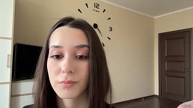 AdeleVelvet online show from 16, 4, 2026