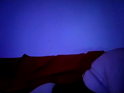 biszexboy97 online show from 13, 4, 2026