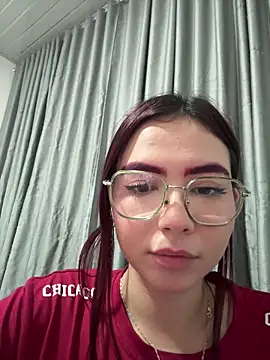 Snapshot of gatita_b chatting on 9, 3, 2026 gatita b online show from 9, 3, 2026