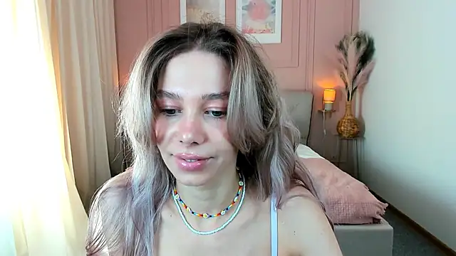 Snapshot of LuluAlis chatting on 27, 4, 2026 LuluAlis online show from 27, 4, 2026