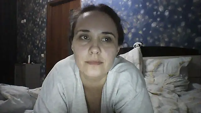 Alisa07qw online show from 13, 4, 2026