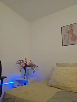 Victoria Evanss online show from 27, 7, 2026
