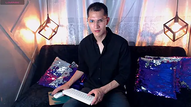 MilanDavid1 online show from 13, 3, 2026