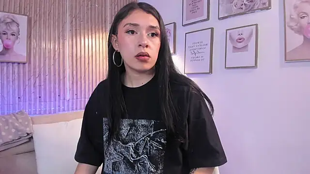 Zoey monroe online show from 14, 4, 2026