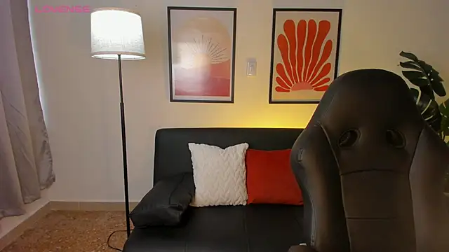 nova silk online show from 17, 4, 2026