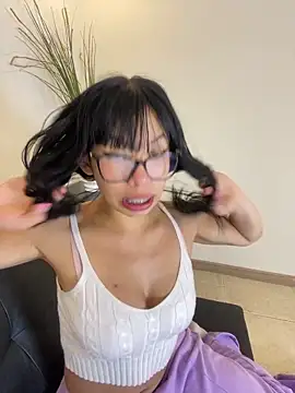 Queen Chanel XXX online show from 14, 3, 2026