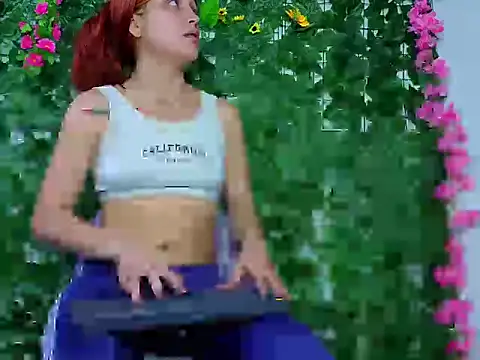 Snapshot of asshoney_Abby chatting on 30, 4, 2026 asshoney Abby online show from 30, 4, 2026