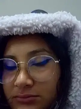 Liily Foxxy online show from 27, 3, 2026