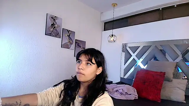 Snapshot of Liily_Foxxy chatting on 9, 7, 2026 Liily Foxxy online show from 9, 7, 2026
