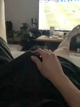 curvedlongdick online show from 16, 6, 2026