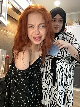 RedheadQueen  online show from 19, 4, 2026