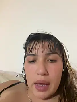 Snapshot of miicbebita chatting on 2, 5, 2026 miicbebita online show from 2, 5, 2026