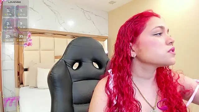 luna veega online show from 17, 6, 2026