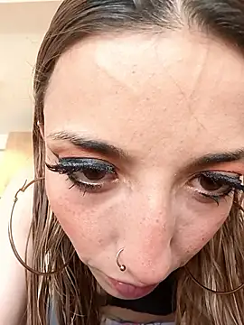 sidneey lovee online show from 30, 4, 2026