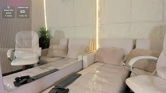 LinaKatelles online show from 15, 3, 2026