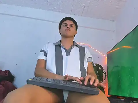 santy bosy online show from 11, 3, 2026