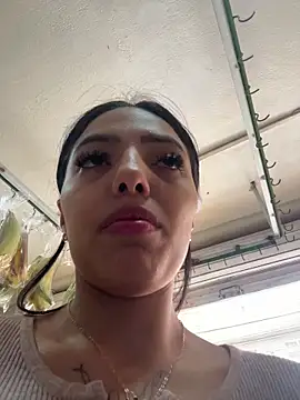 sylphiee  online show from 24, 3, 2026