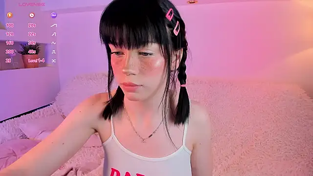 lisa sunny  online show from 11, 6, 2026