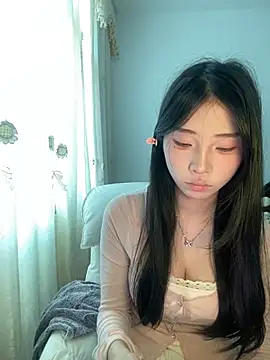 yiyibaby2026 online show from 14, 4, 2026
